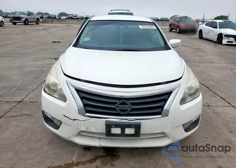 2013 Nissan Altima 2.5 z USA, uszkodzony, nr VIN 1N4AL3AP2DC229931